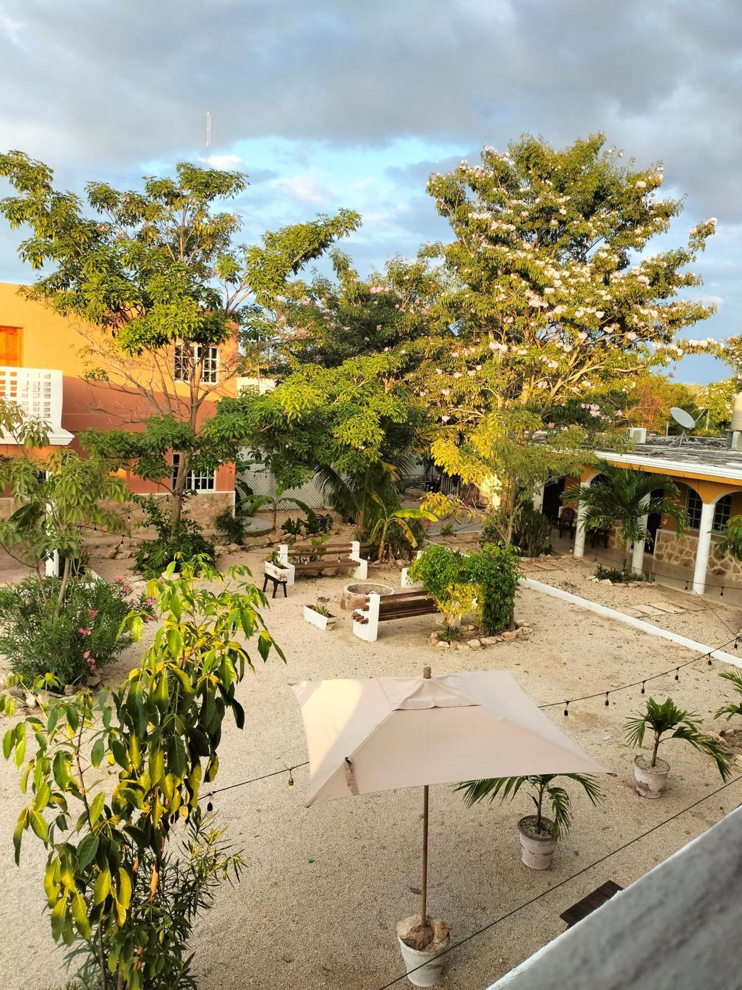 Villa Gabriela Celestun -Hotel & Restaurant Bagian luar foto